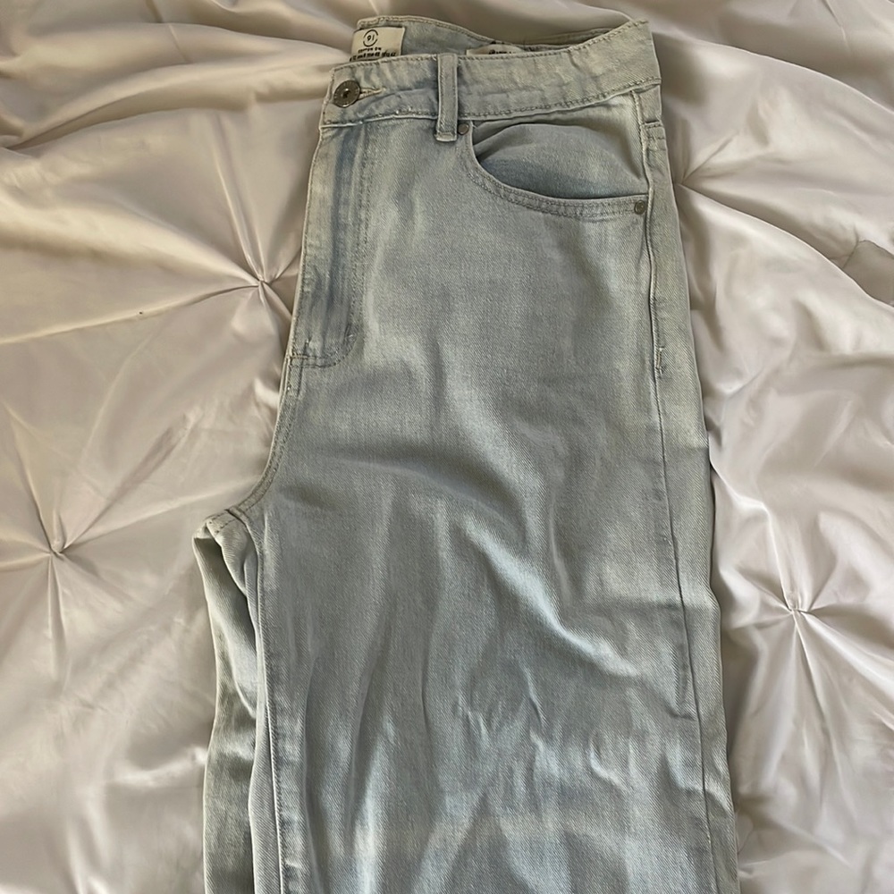 Wide leg jeans
